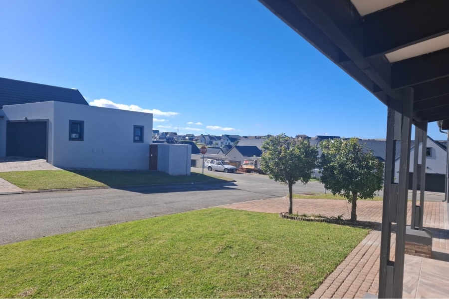 2 Bedroom Property for Sale in Blue Mountain Village Western Cape